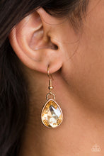 Load image into Gallery viewer, Show-Stopping Shimmer - Gold necklace Set - 2 pc
