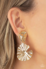 Load image into Gallery viewer, Empress Of The Amazon - Gold Clip-ons
